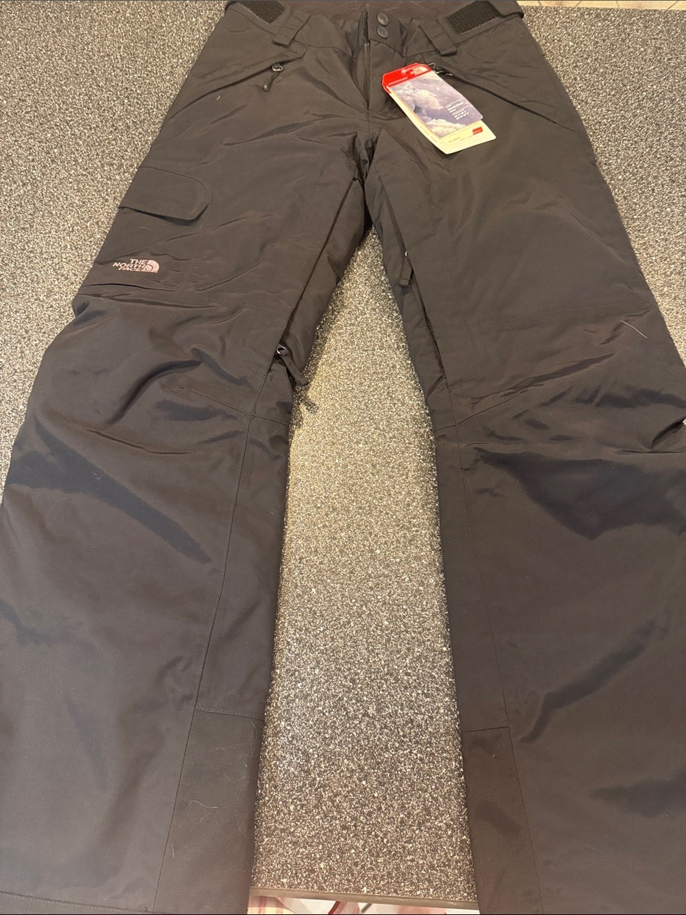 NWT The North Face Women’s Black Insulated Ski and  Snow Pants - size XS